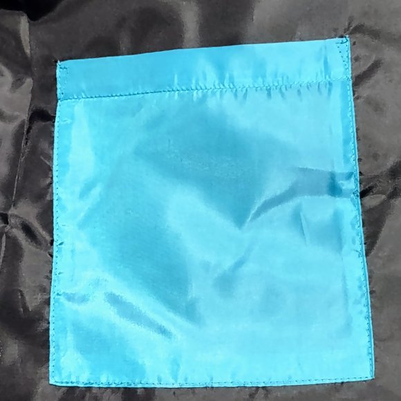 "Old Navy Men's Blue Water-Resistant Puffer Vest -New"🧥💧 - Picture 3 of 5